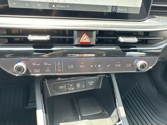 new 2025 Kia K5 car, priced at $29,433