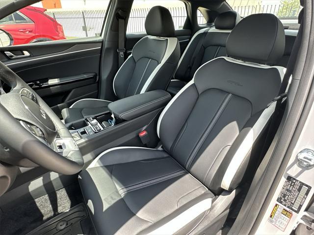 new 2025 Kia K5 car, priced at $29,433