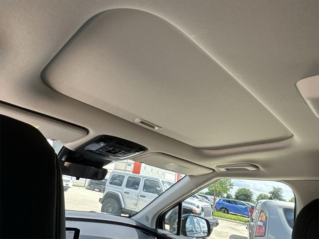 new 2025 Kia Carnival car, priced at $42,403