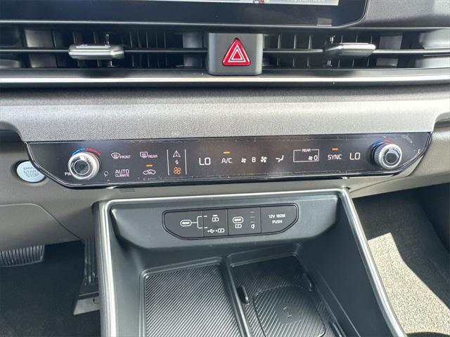 new 2025 Kia Carnival car, priced at $42,403