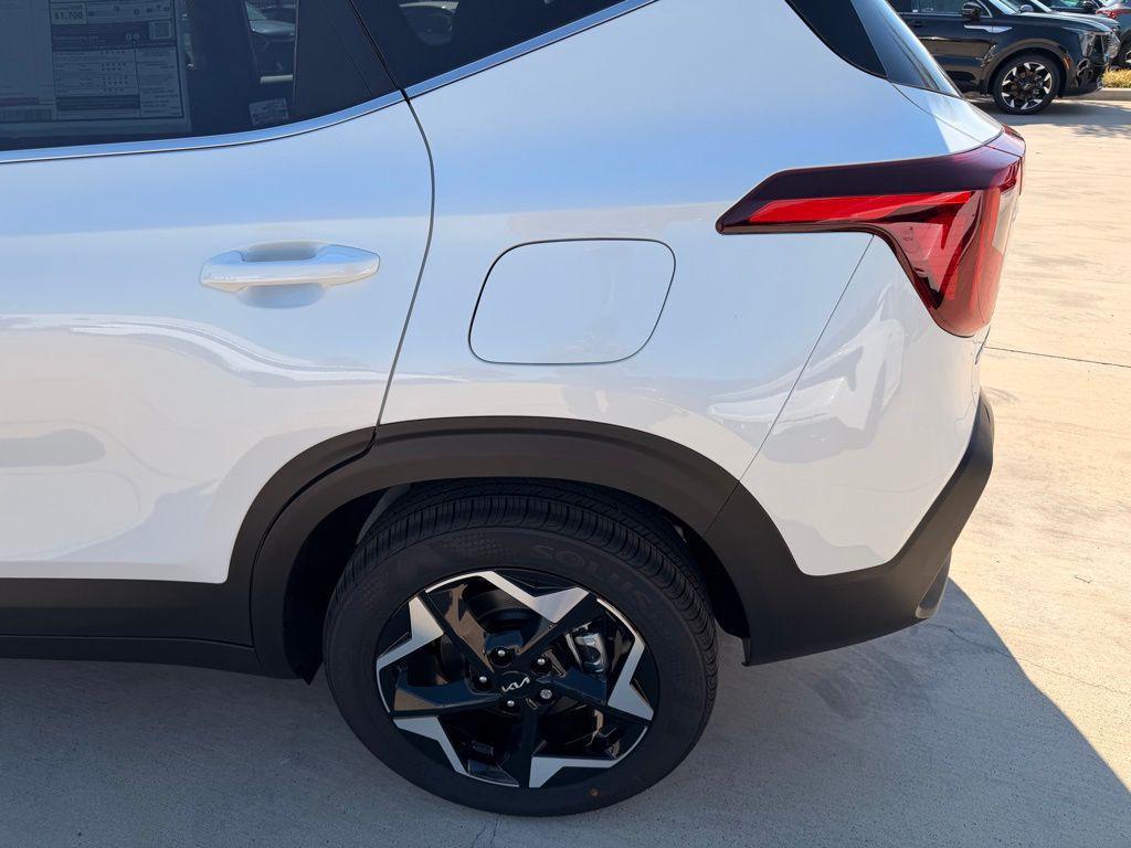 new 2026 Kia Seltos car, priced at $28,637