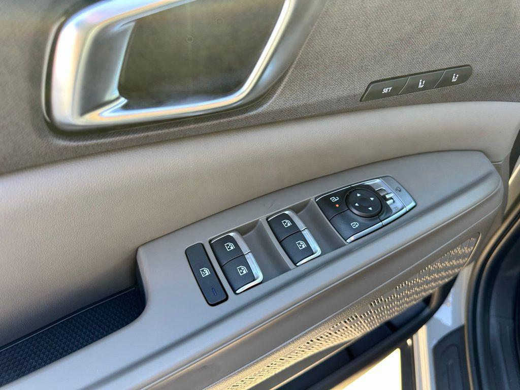 new 2026 Kia Carnival car, priced at $45,307