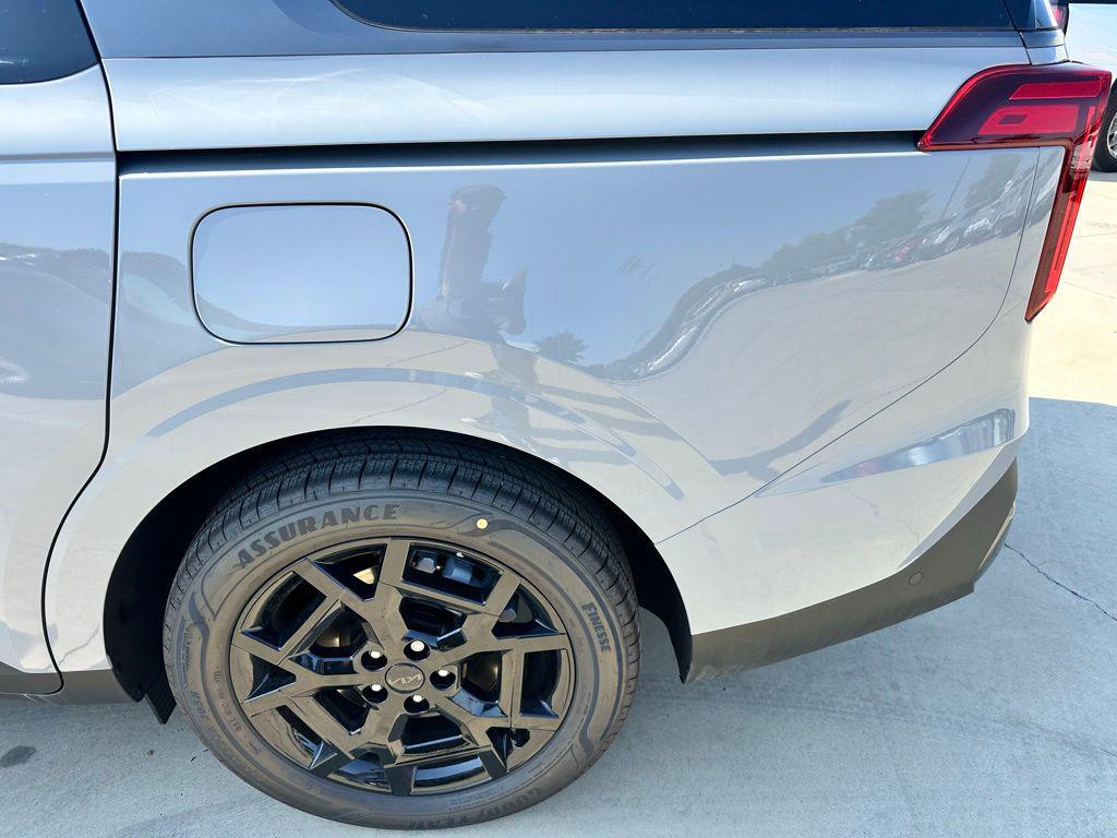 new 2026 Kia Carnival car, priced at $45,307