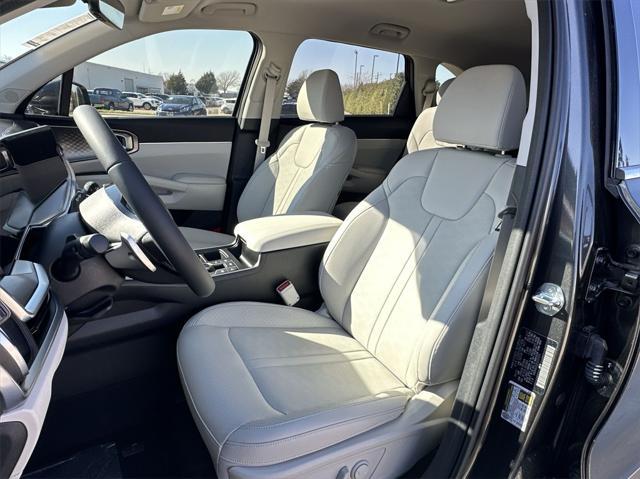 new 2025 Kia Sorento Hybrid car, priced at $38,991