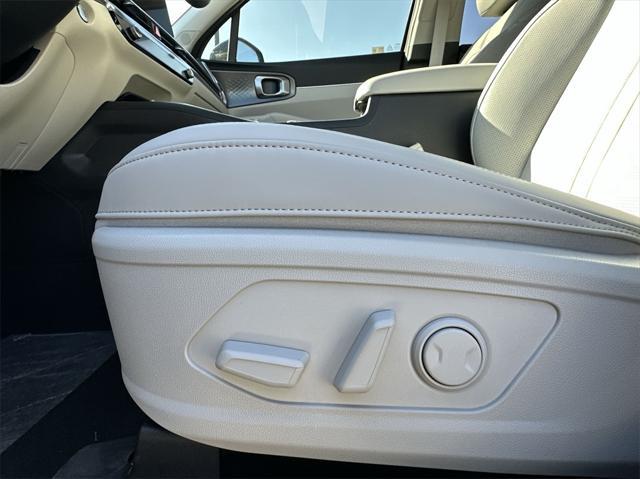 new 2025 Kia Sorento Hybrid car, priced at $38,991