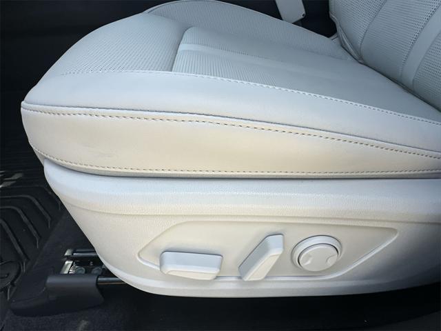 new 2025 Kia Sorento car, priced at $34,866