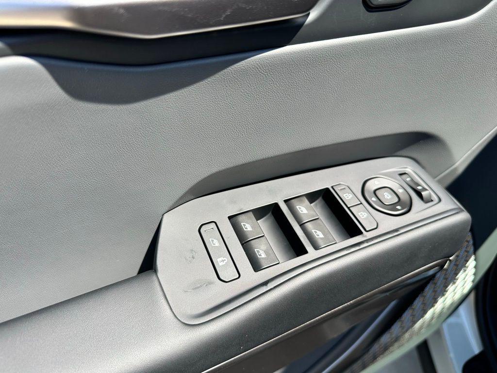 new 2026 Kia EV9 car, priced at $47,249