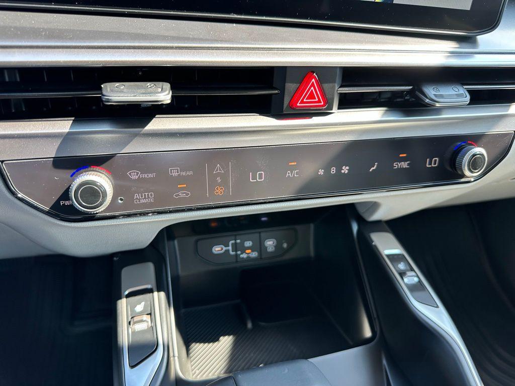 new 2026 Kia Sorento car, priced at $38,644