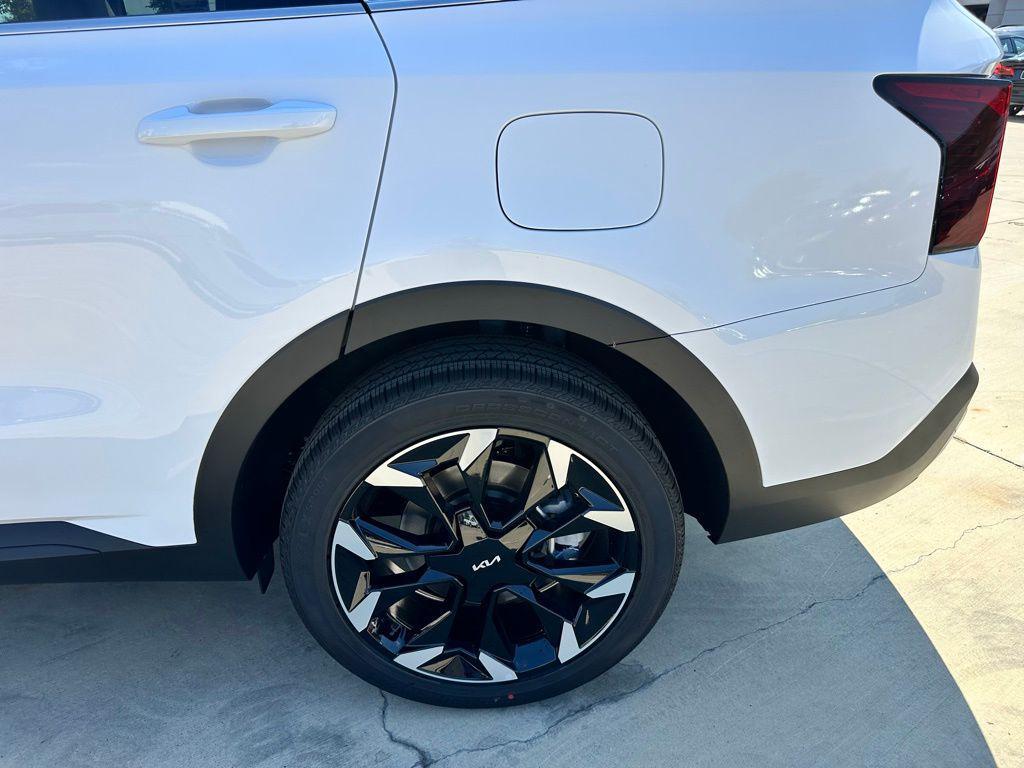 new 2026 Kia Sorento car, priced at $38,644