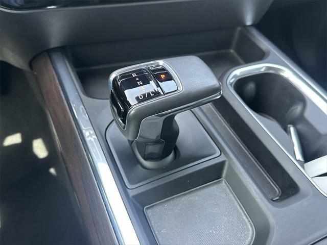 used 2022 GMC Sierra 1500 car, priced at $44,176