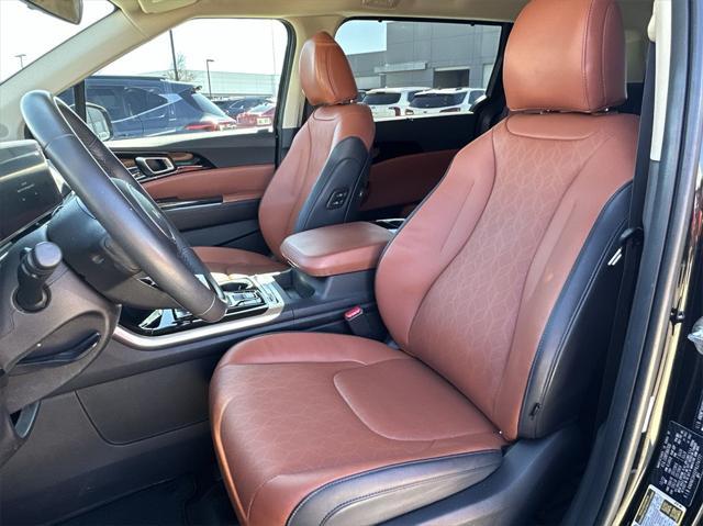 used 2023 Kia Carnival car, priced at $35,902