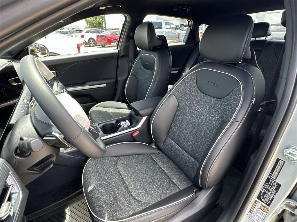 new 2025 Kia K4 car, priced at $24,047