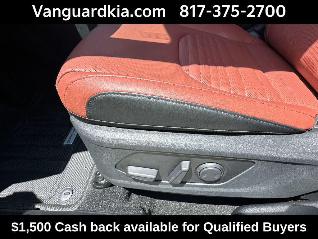 new 2026 Kia Sportage car, priced at $36,661