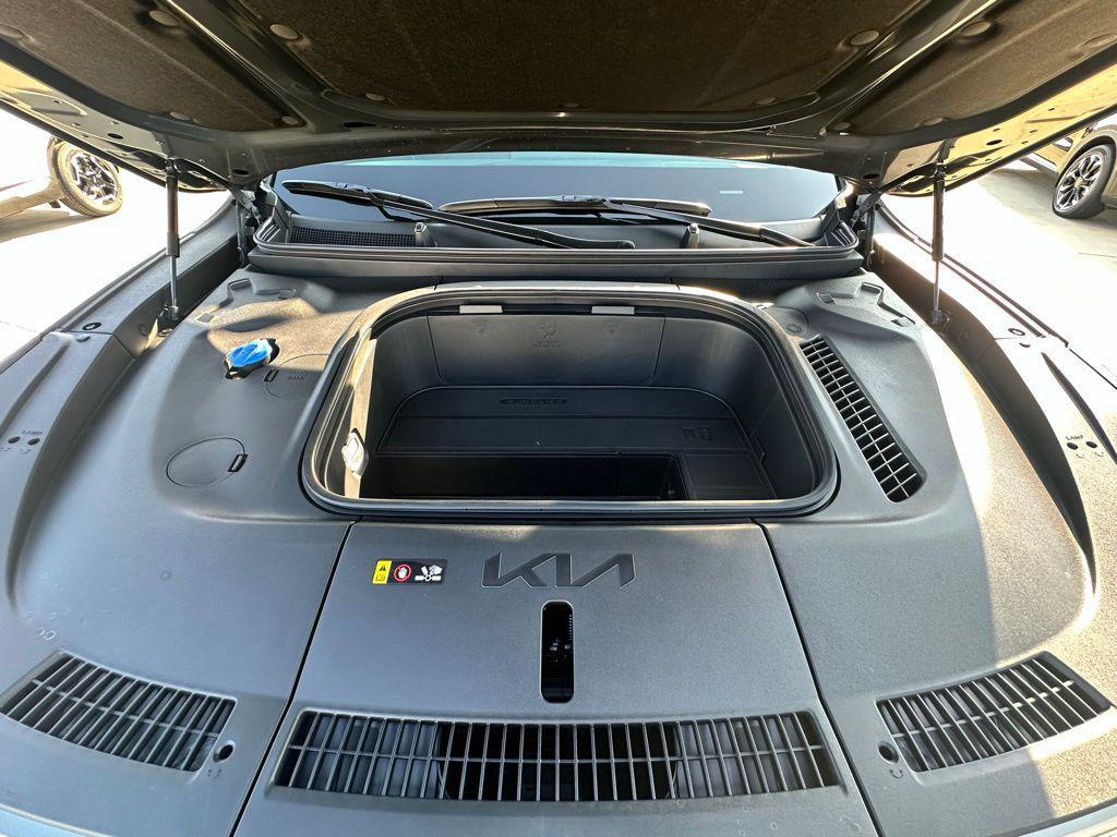 new 2026 Kia EV9 car, priced at $61,755