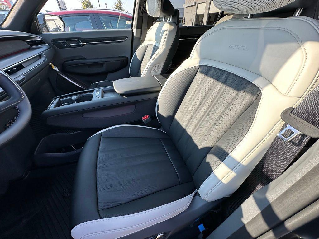 new 2026 Kia EV9 car, priced at $61,755