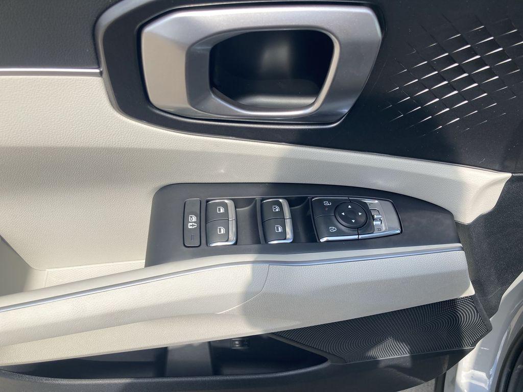 new 2025 Kia Sorento car, priced at $32,592