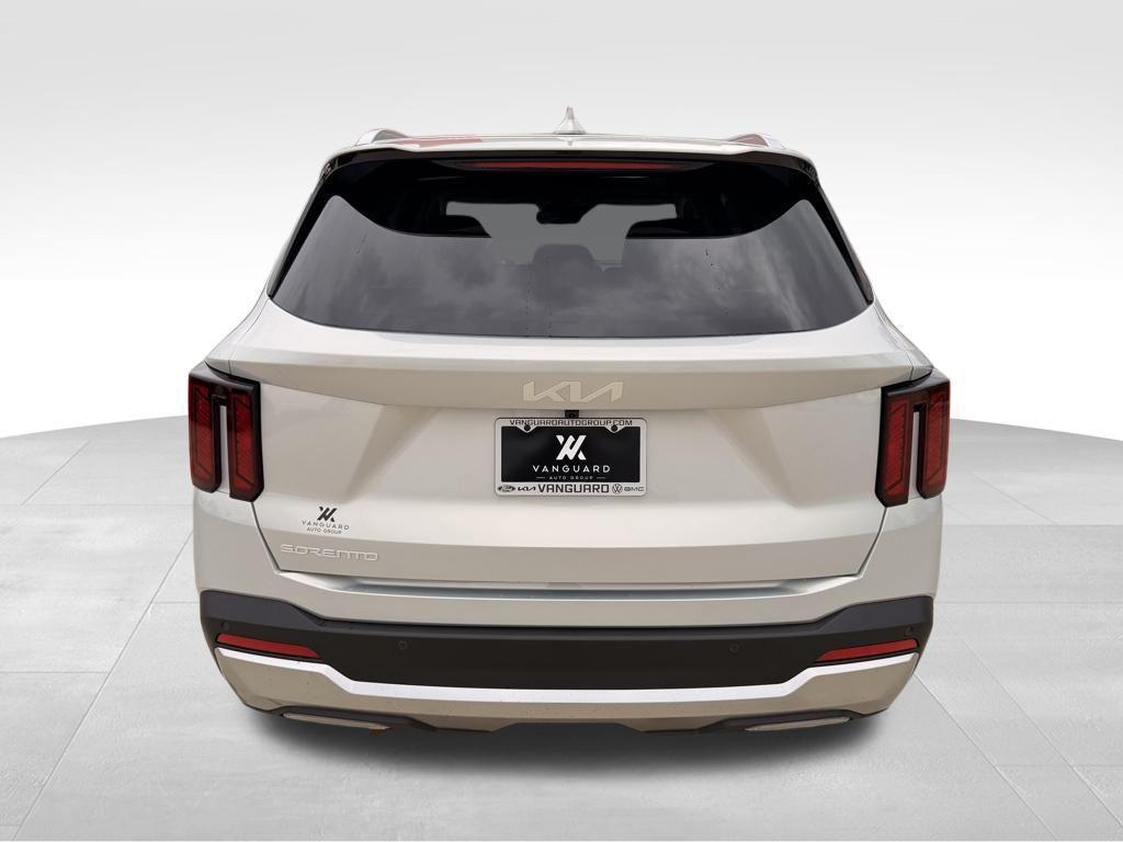 new 2026 Kia Sorento car, priced at $33,475
