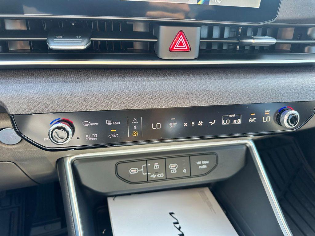 new 2026 Kia Carnival Hybrid car, priced at $46,576