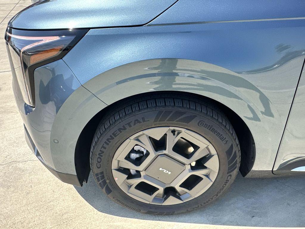 new 2026 Kia Carnival Hybrid car, priced at $47,007