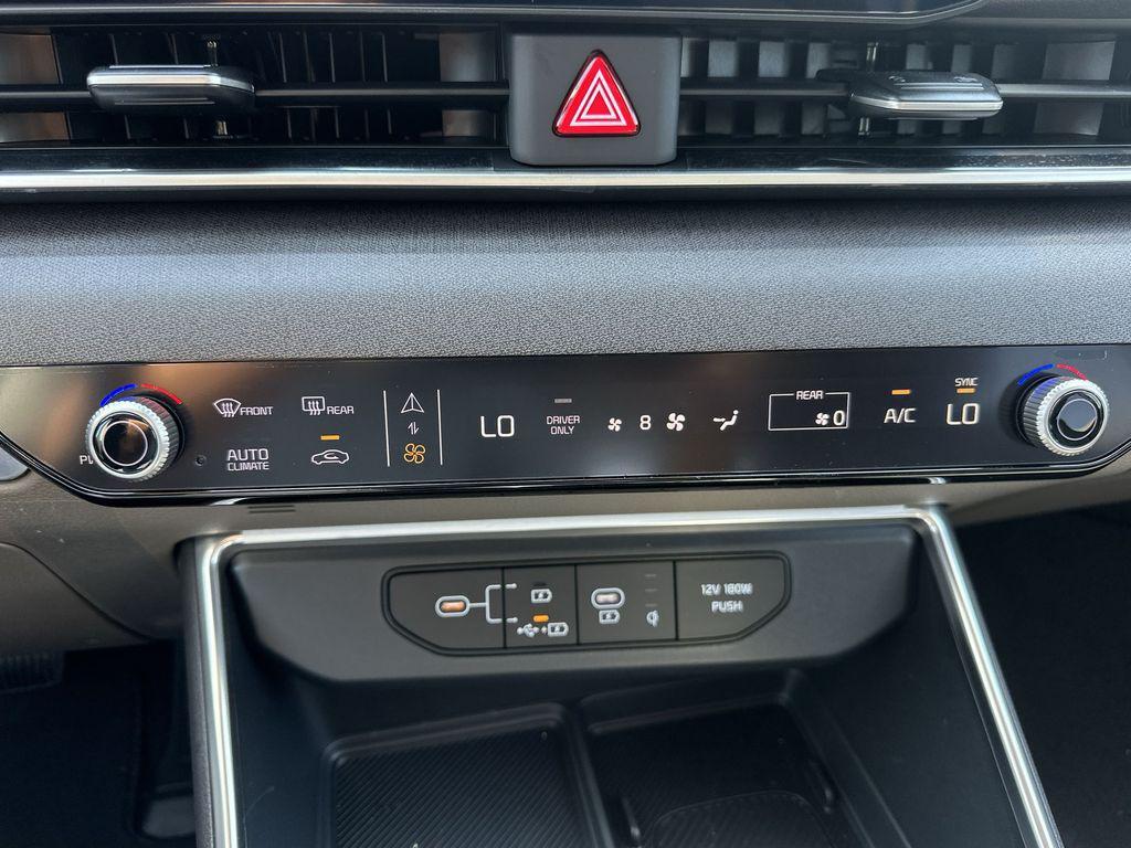 new 2026 Kia Carnival Hybrid car, priced at $47,007