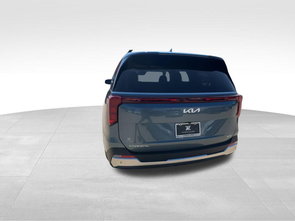 new 2026 Kia Carnival Hybrid car, priced at $47,007