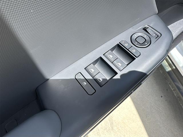 new 2025 Kia K4 car, priced at $22,979