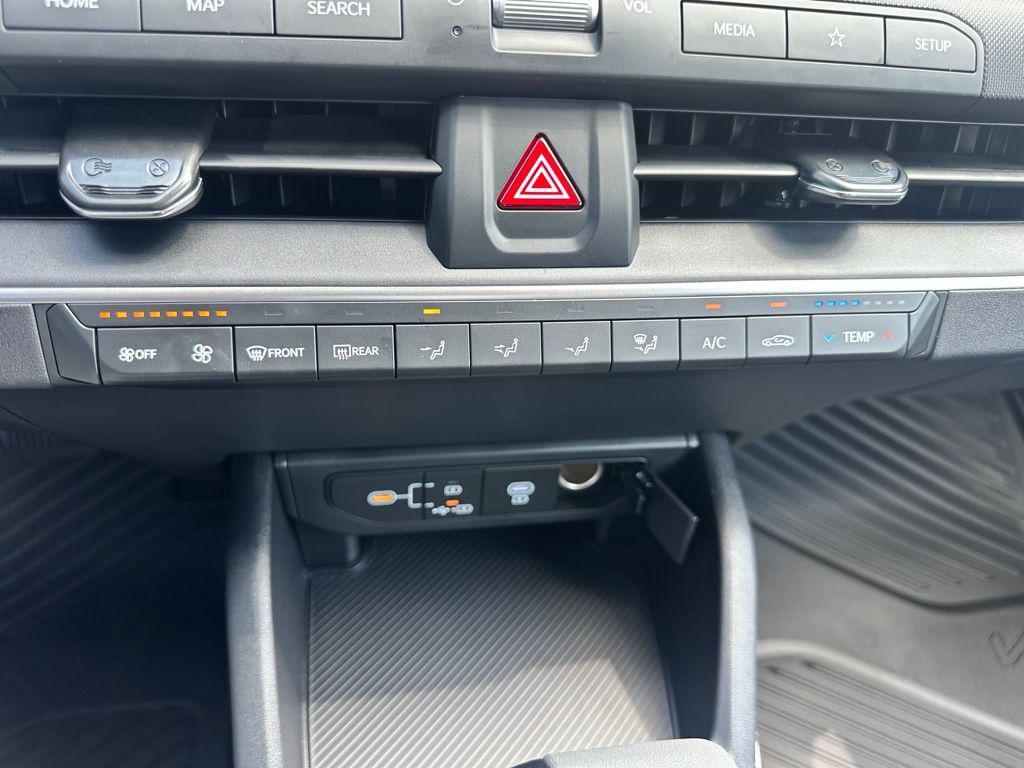 new 2025 Kia K4 car, priced at $22,918