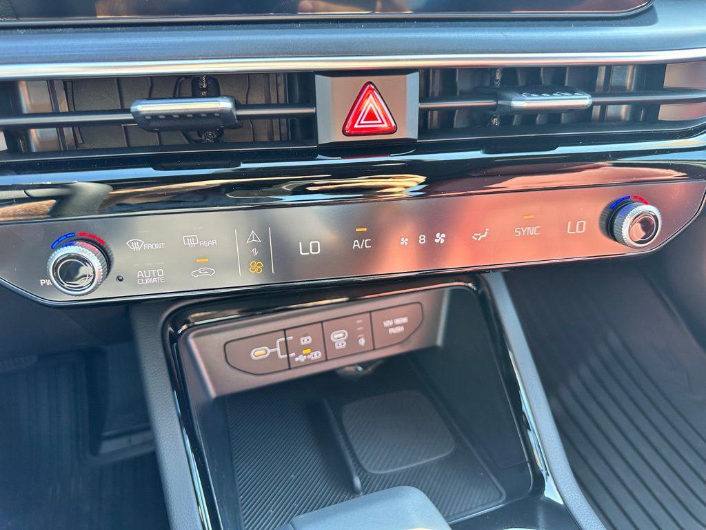new 2026 Kia K5 car, priced at $30,191