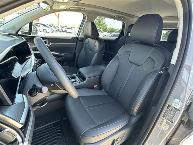 new 2025 Kia Sorento car, priced at $38,479