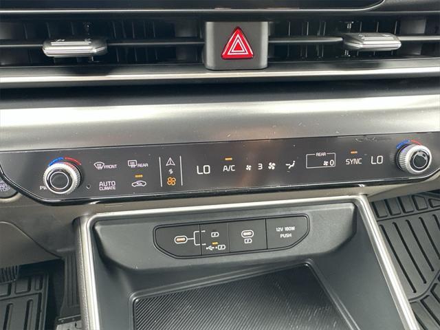 new 2025 Kia Carnival car, priced at $38,141
