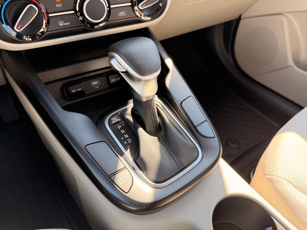 new 2025 Kia Soul car, priced at $21,551