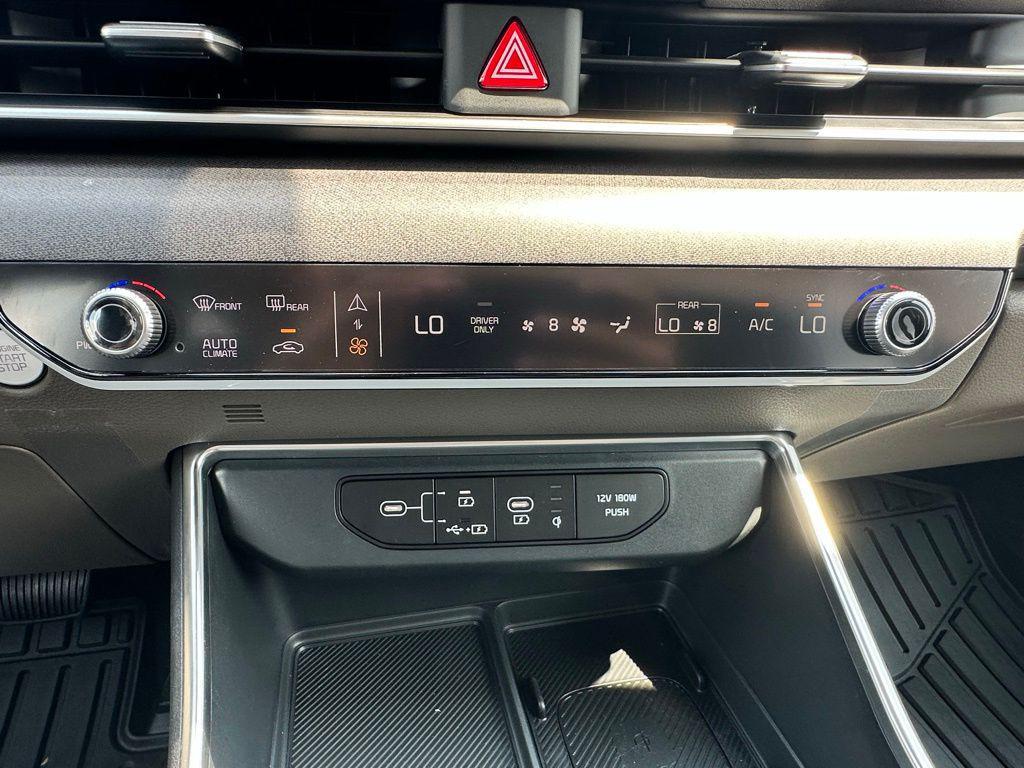 new 2026 Kia Carnival Hybrid car, priced at $42,921