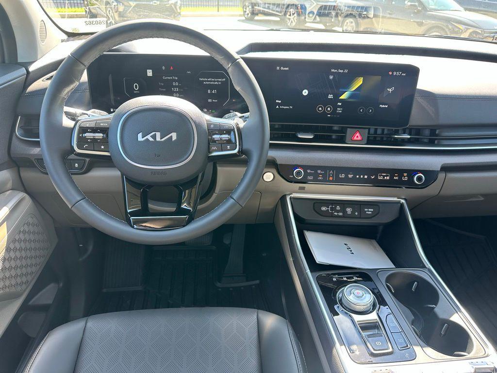 new 2026 Kia Carnival Hybrid car, priced at $47,222