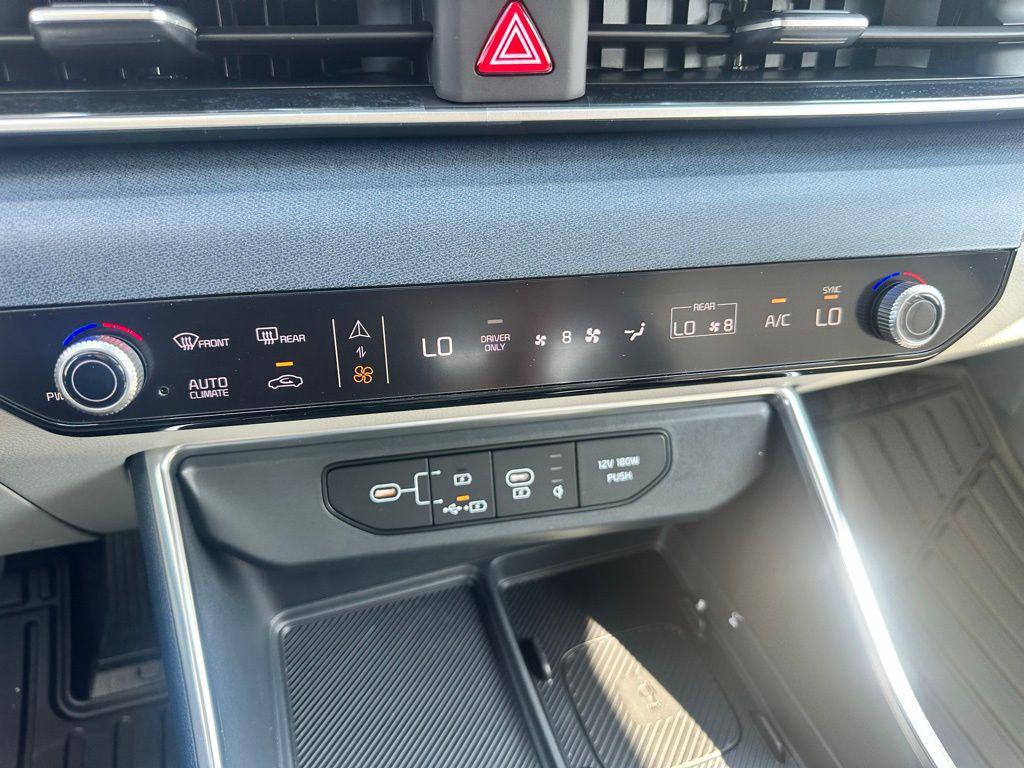 new 2026 Kia Carnival Hybrid car, priced at $47,112