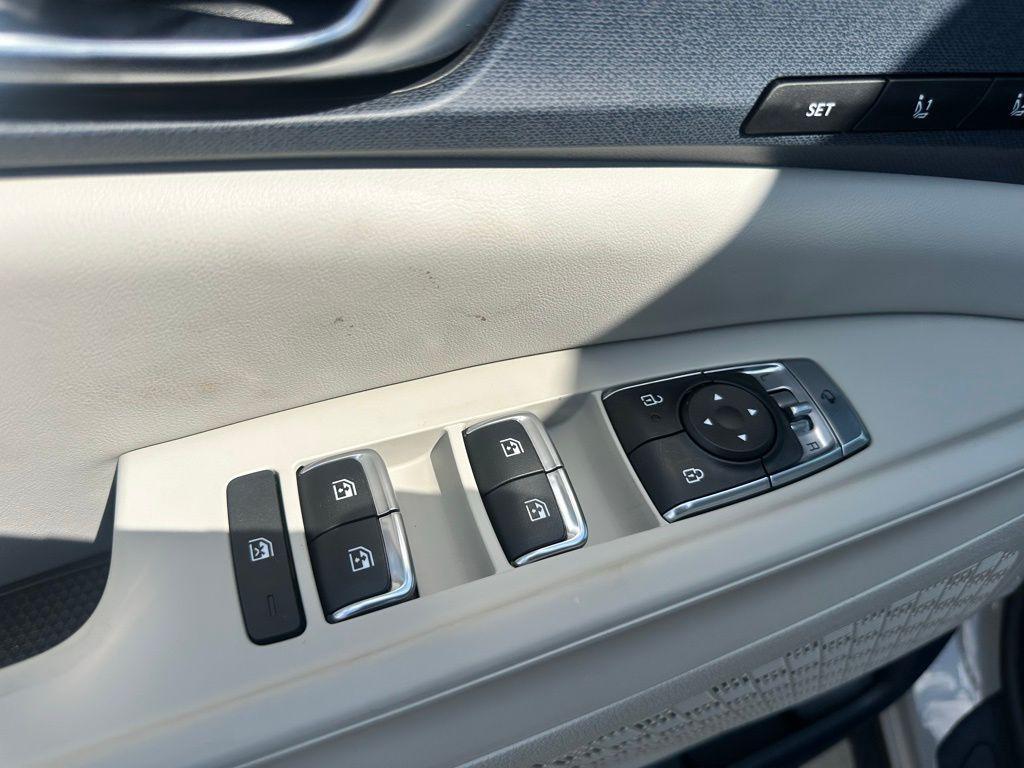 new 2026 Kia Carnival Hybrid car, priced at $47,112