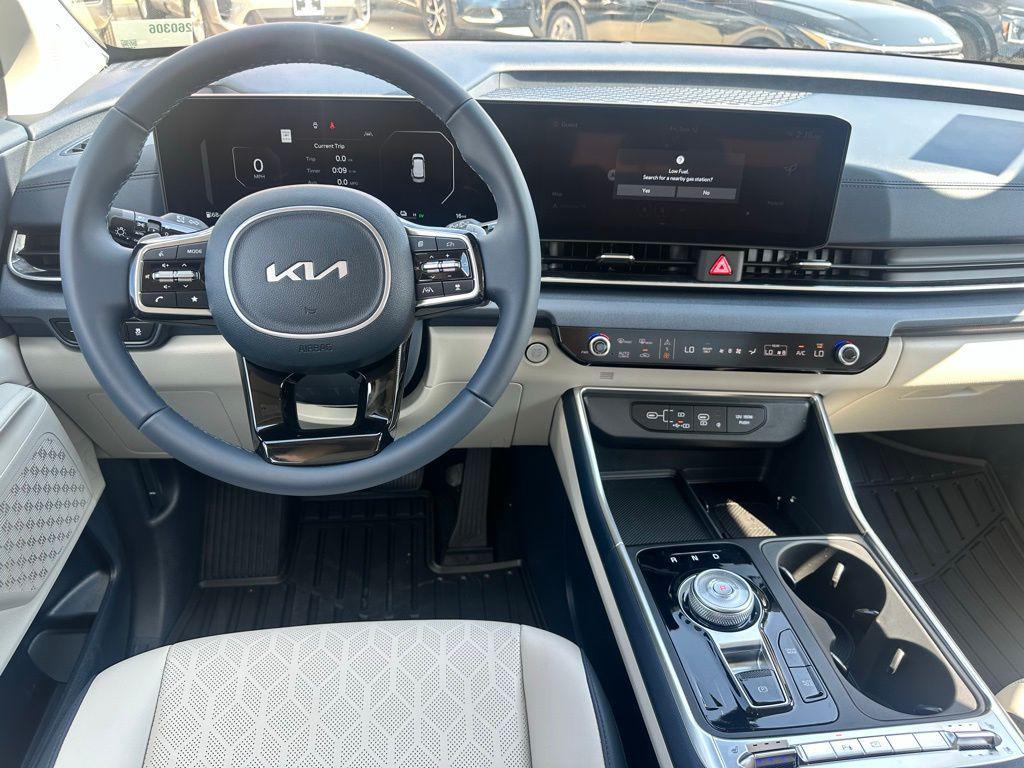 new 2026 Kia Carnival Hybrid car, priced at $47,112