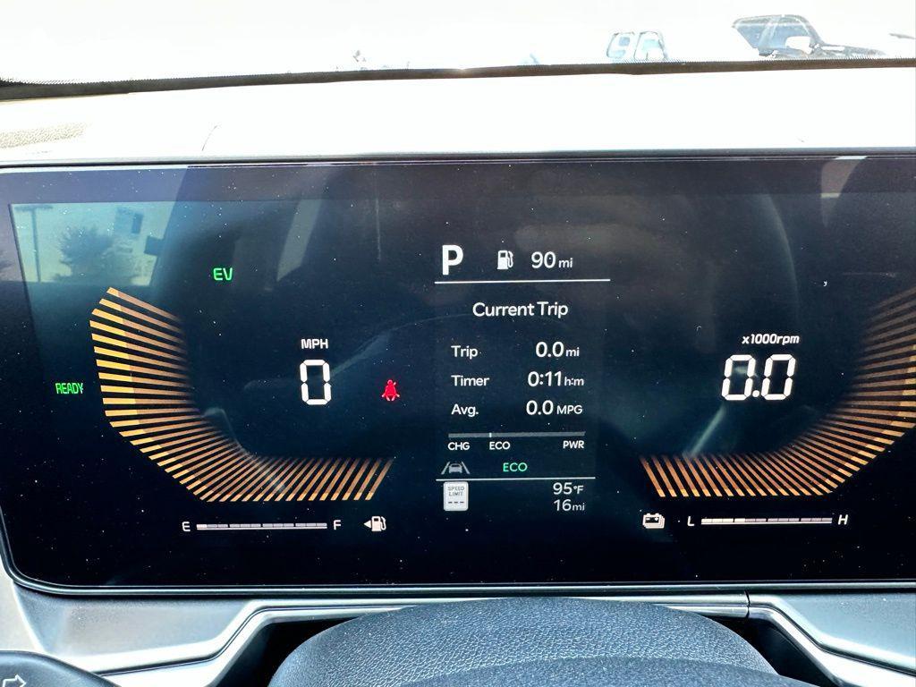 new 2025 Kia Sorento Hybrid car, priced at $36,395