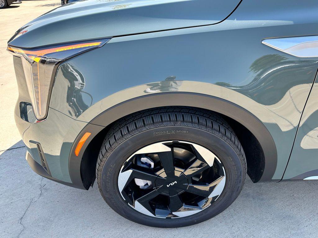 new 2025 Kia Sorento Hybrid car, priced at $36,395