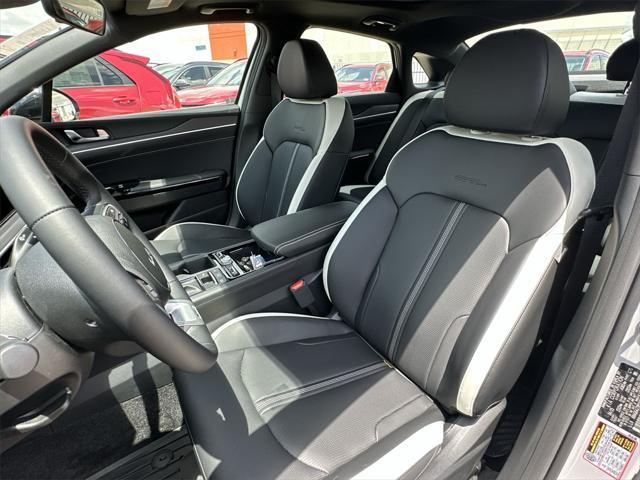 new 2025 Kia K5 car, priced at $29,609