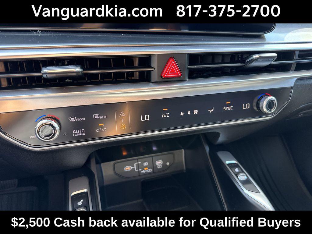 new 2025 Kia Sorento car, priced at $32,842
