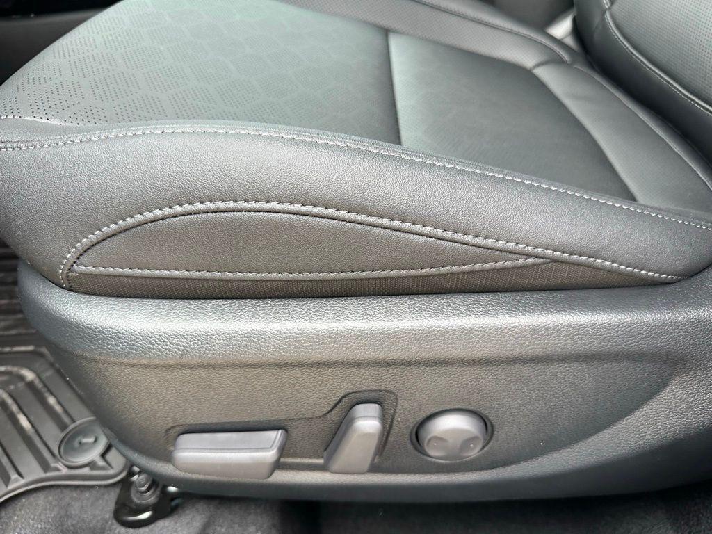 new 2026 Kia Seltos car, priced at $26,478