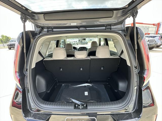 new 2025 Kia Soul car, priced at $20,985