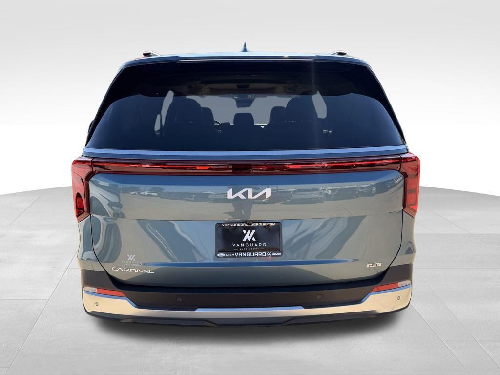 new 2026 Kia Carnival Hybrid car, priced at $47,007