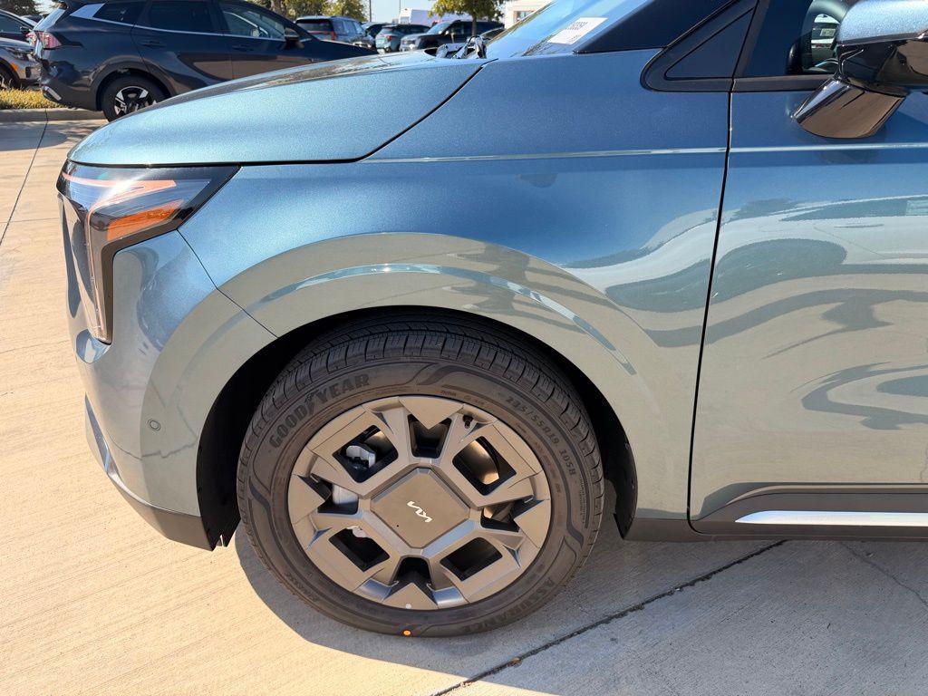 new 2026 Kia Carnival Hybrid car, priced at $47,007