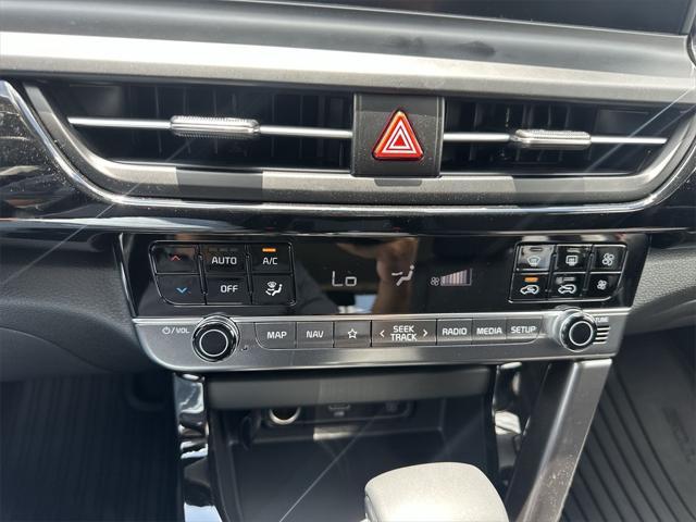 new 2025 Kia Seltos car, priced at $24,205