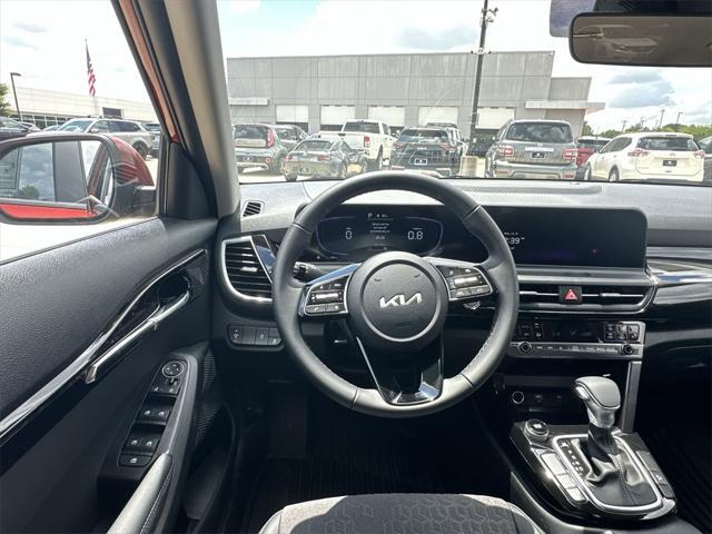 new 2025 Kia Seltos car, priced at $24,205