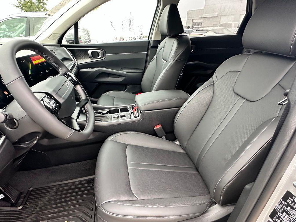 new 2026 Kia Sorento car, priced at $33,456