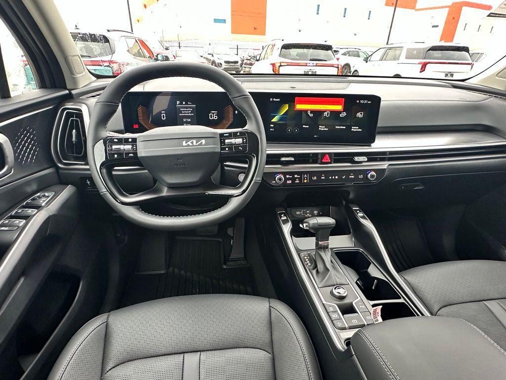 new 2026 Kia Sorento car, priced at $33,456