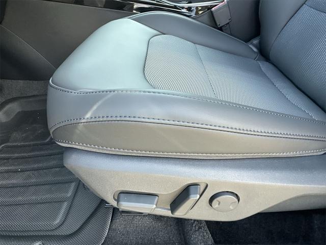 new 2025 Kia Niro EV car, priced at $32,148