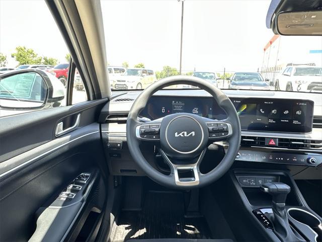 new 2026 Kia K5 car, priced at $29,060